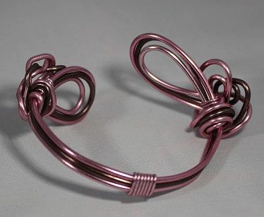 Bracelet fil d'aluminium vieux rose & marron